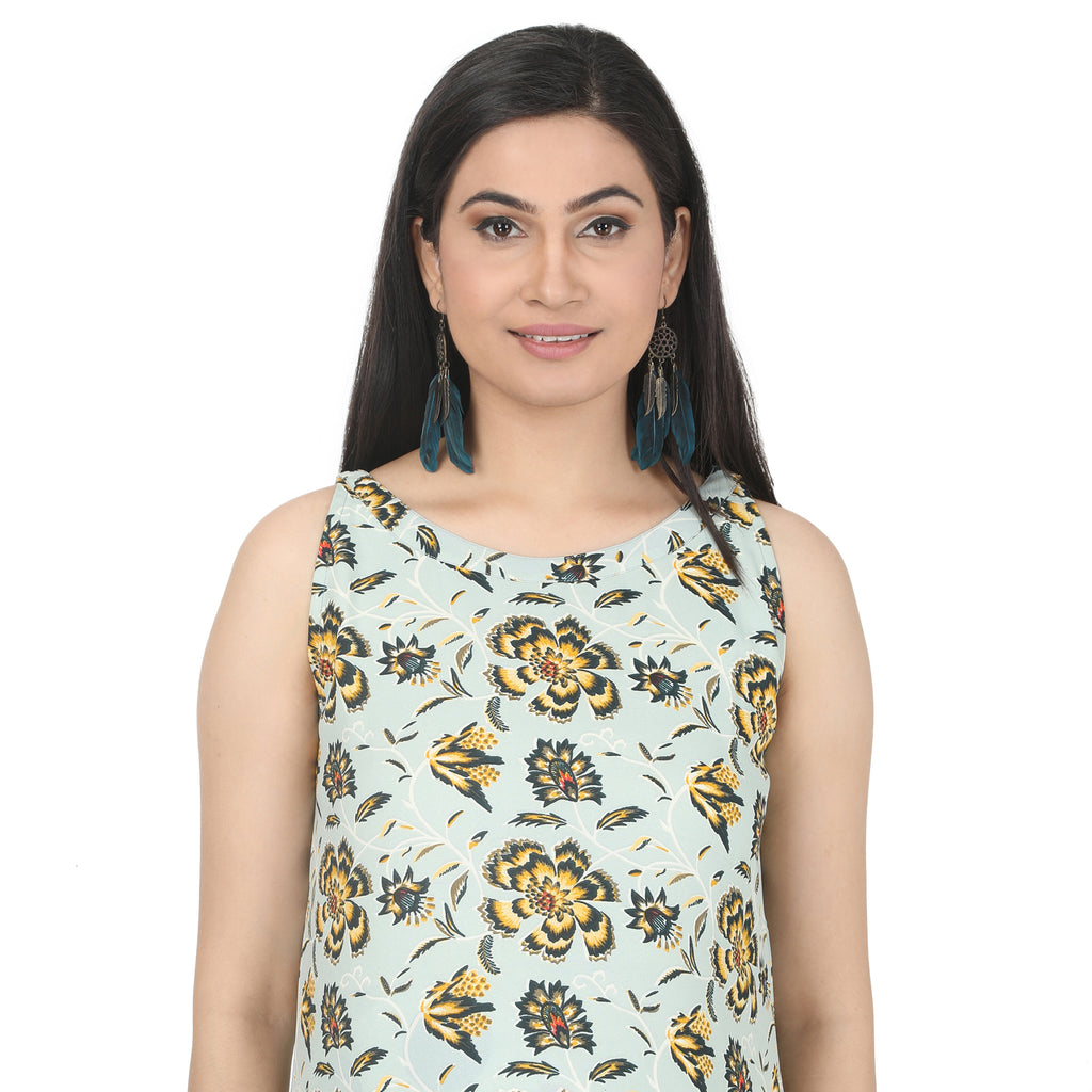 Long Dress: Light Mint Yellow Boat Shaped Neckline
